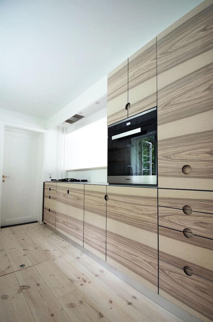 Snedkerkøkken efter mål af høj kvalitet, specialdesignes til hver kunde hos snedkeriet Jesper Holm Design København.