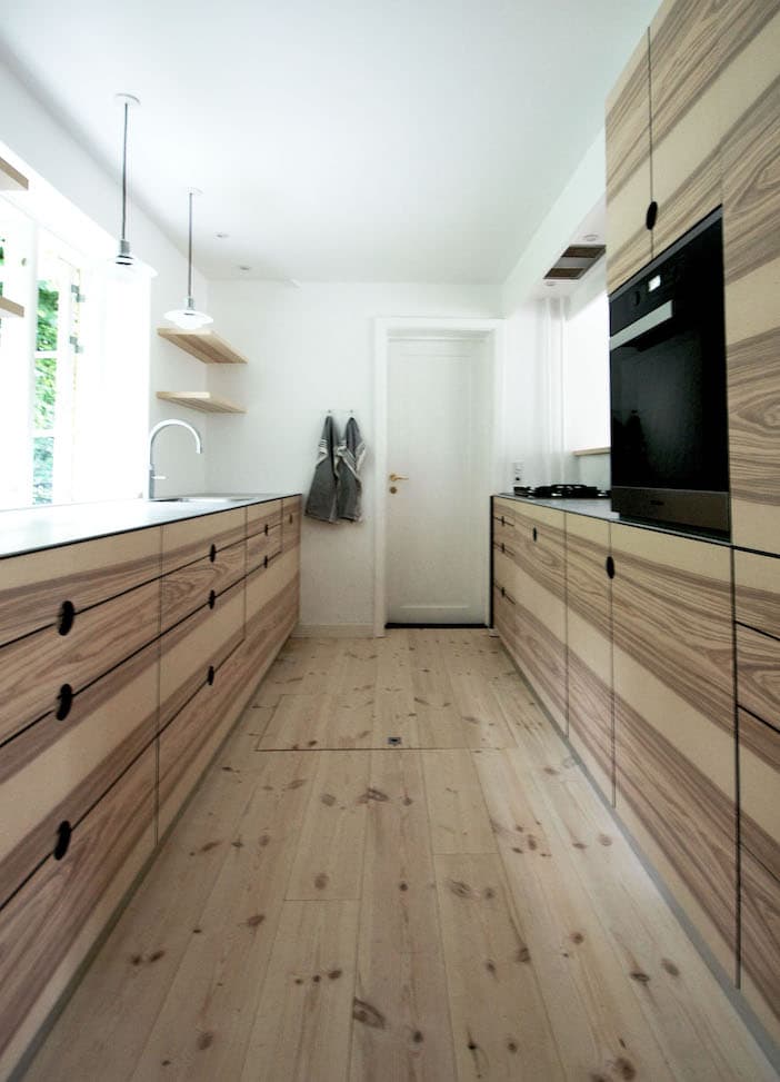 Snedkerkøkken efter mål, specialdesignes til hver kunde hos snedkeriet Jesper Holm Design København.